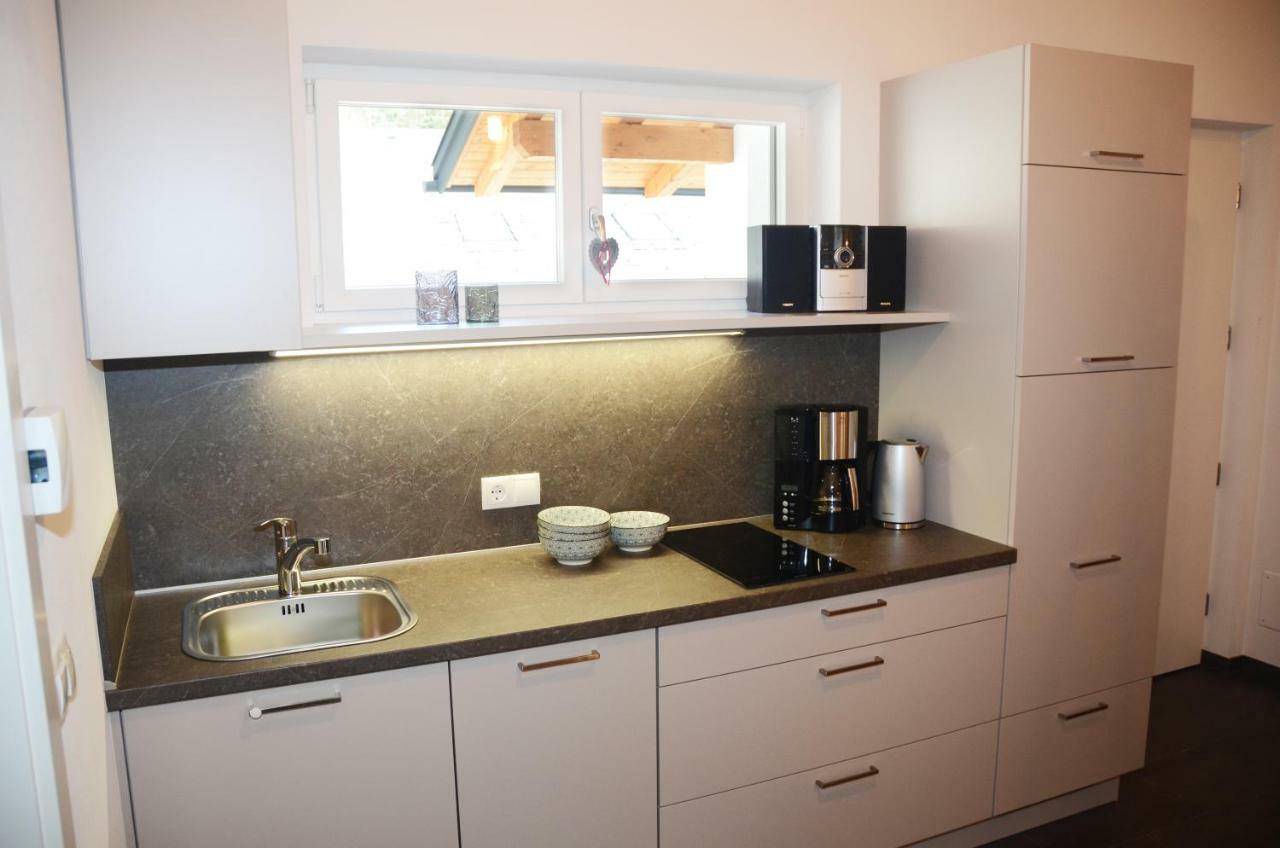 Apartment Zimat Киенес Екстериор снимка
