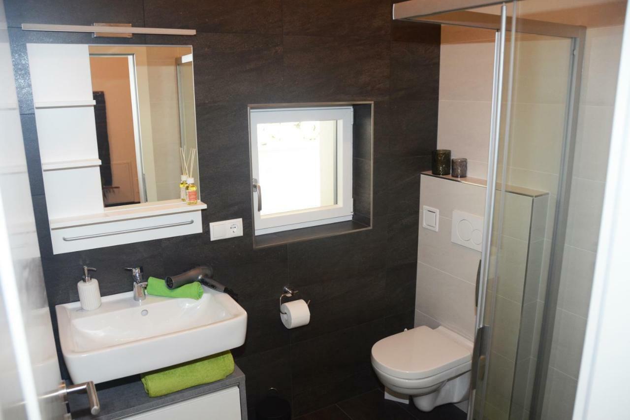 Apartment Zimat Киенес Екстериор снимка